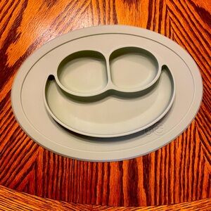 EZPZ Feeding Mat Green Compartment Tray